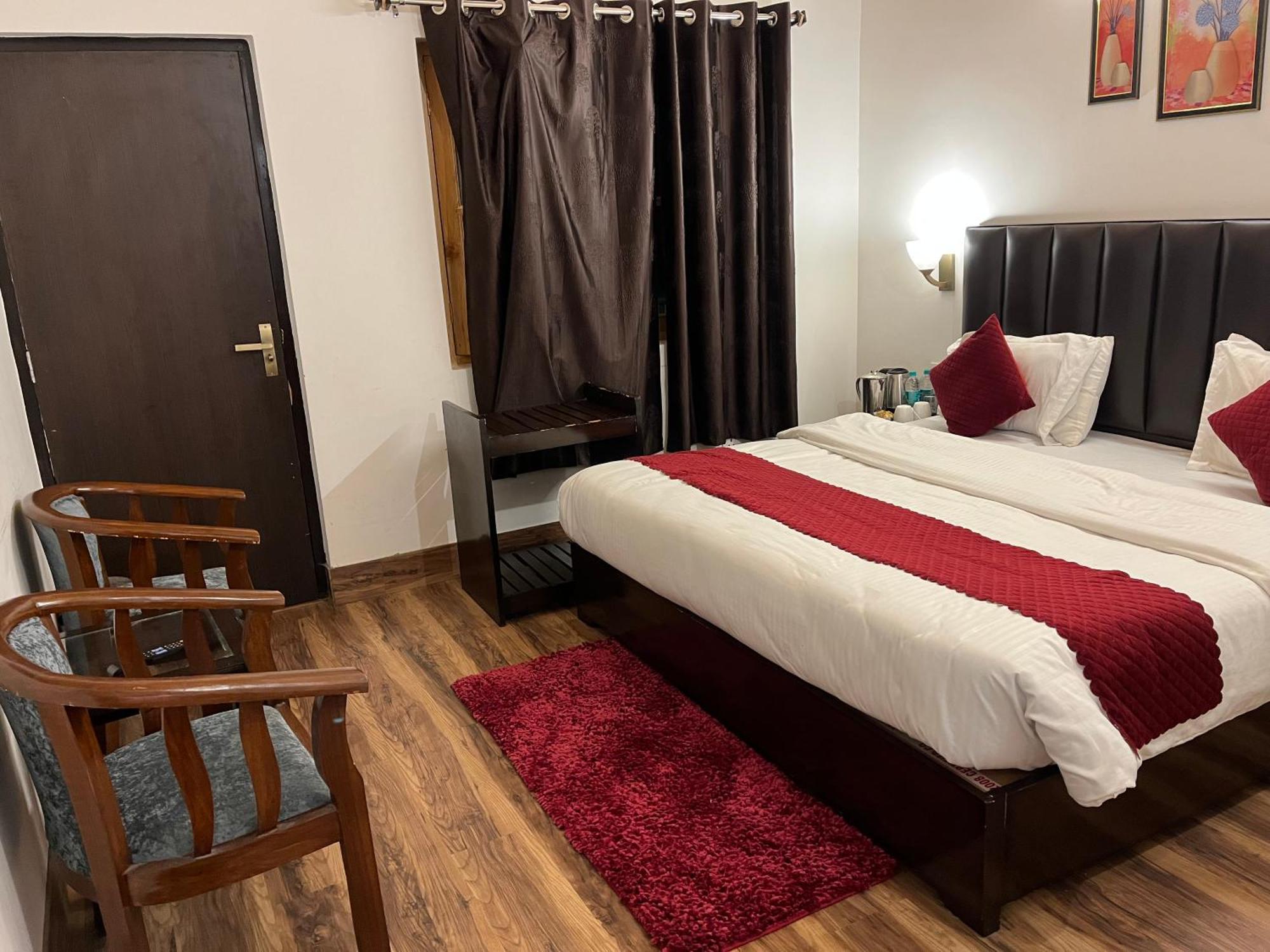 Cedar Woods Resort By Heyan Hotels Nainital Buitenkant foto