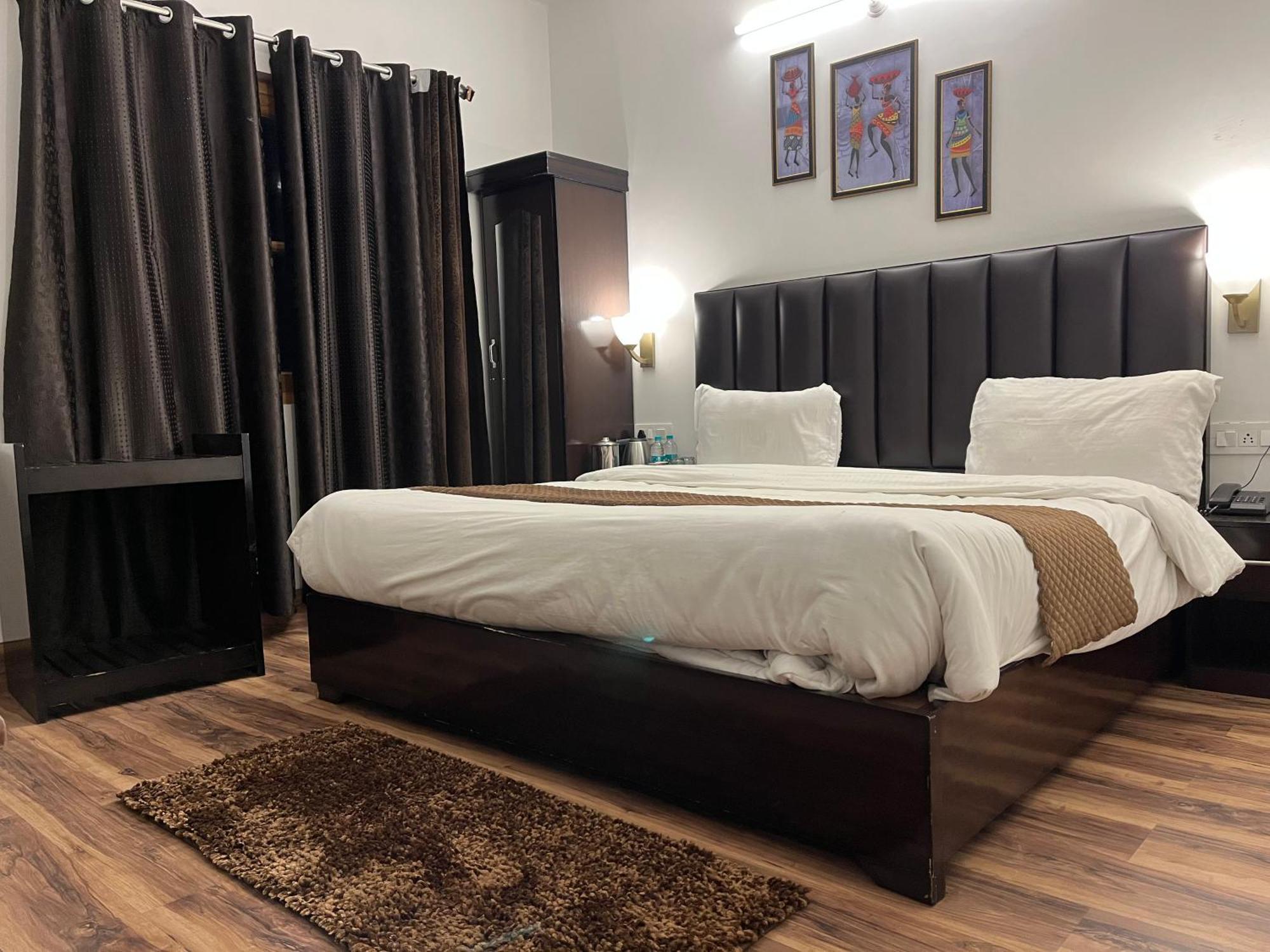 Cedar Woods Resort By Heyan Hotels Nainital Buitenkant foto