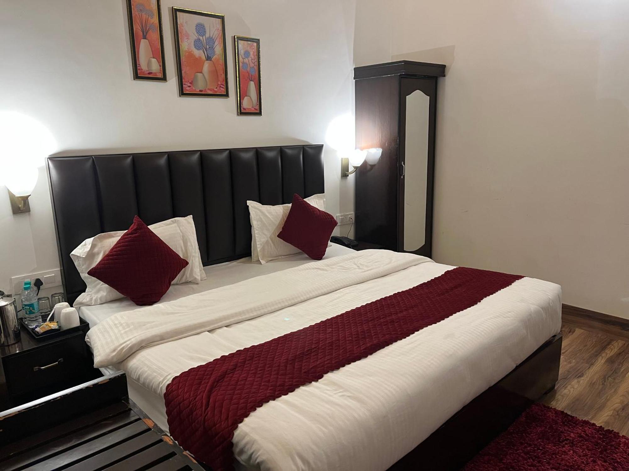 Cedar Woods Resort By Heyan Hotels Nainital Buitenkant foto