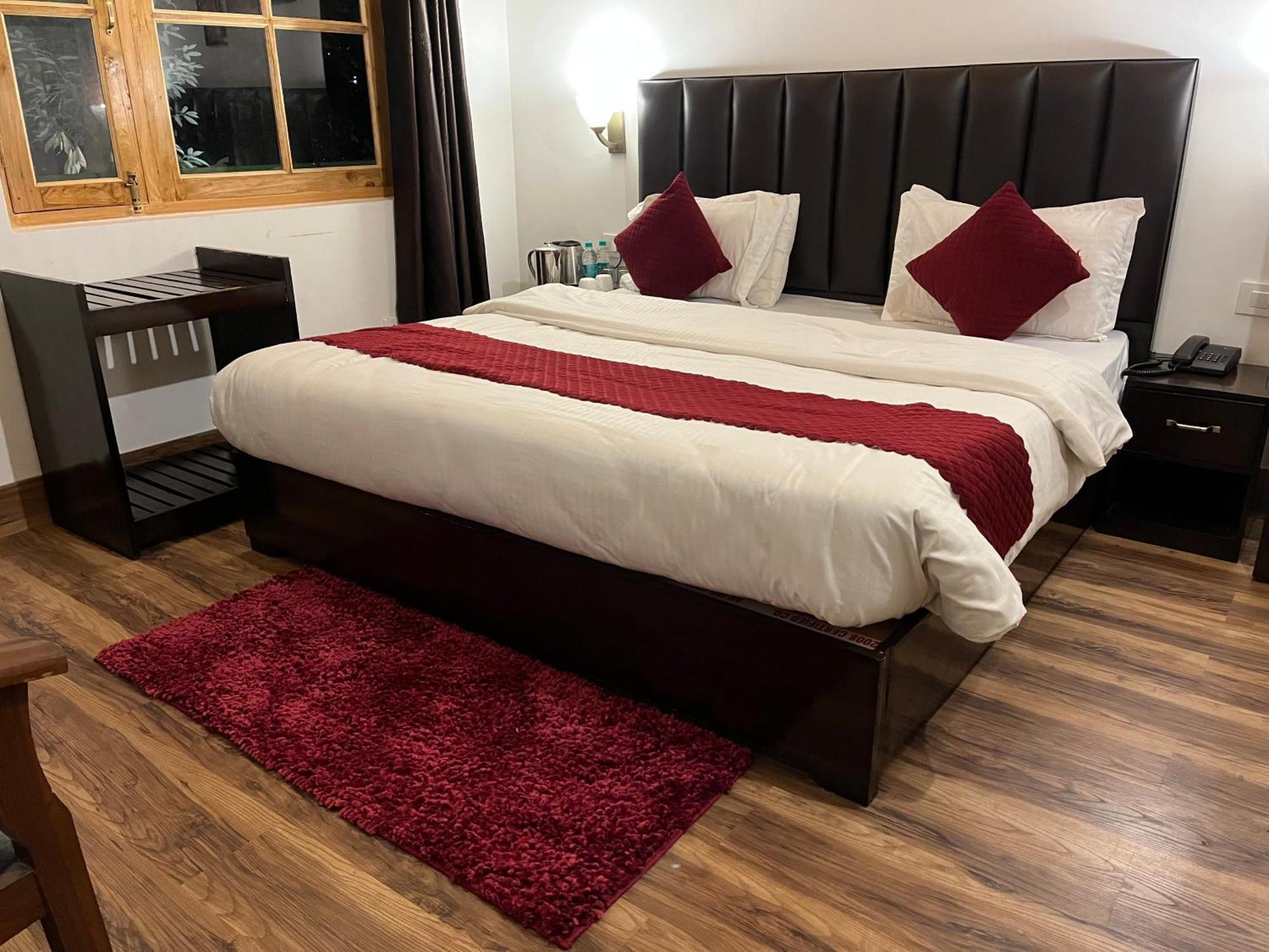 Cedar Woods Resort By Heyan Hotels Nainital Buitenkant foto